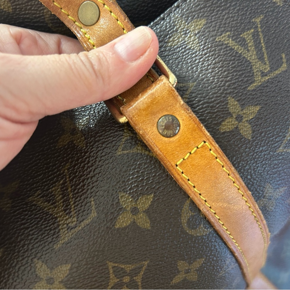 Louis Vuitton Brown Monogram Shoulder Bag - Picture 7 of 8